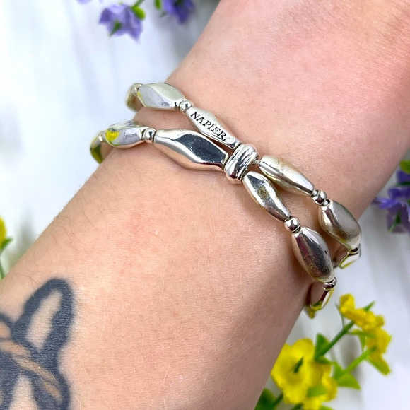 Napier Signed Silver Plated Bead Double Strand Stretchy Bracelet - Picture 3 of 7